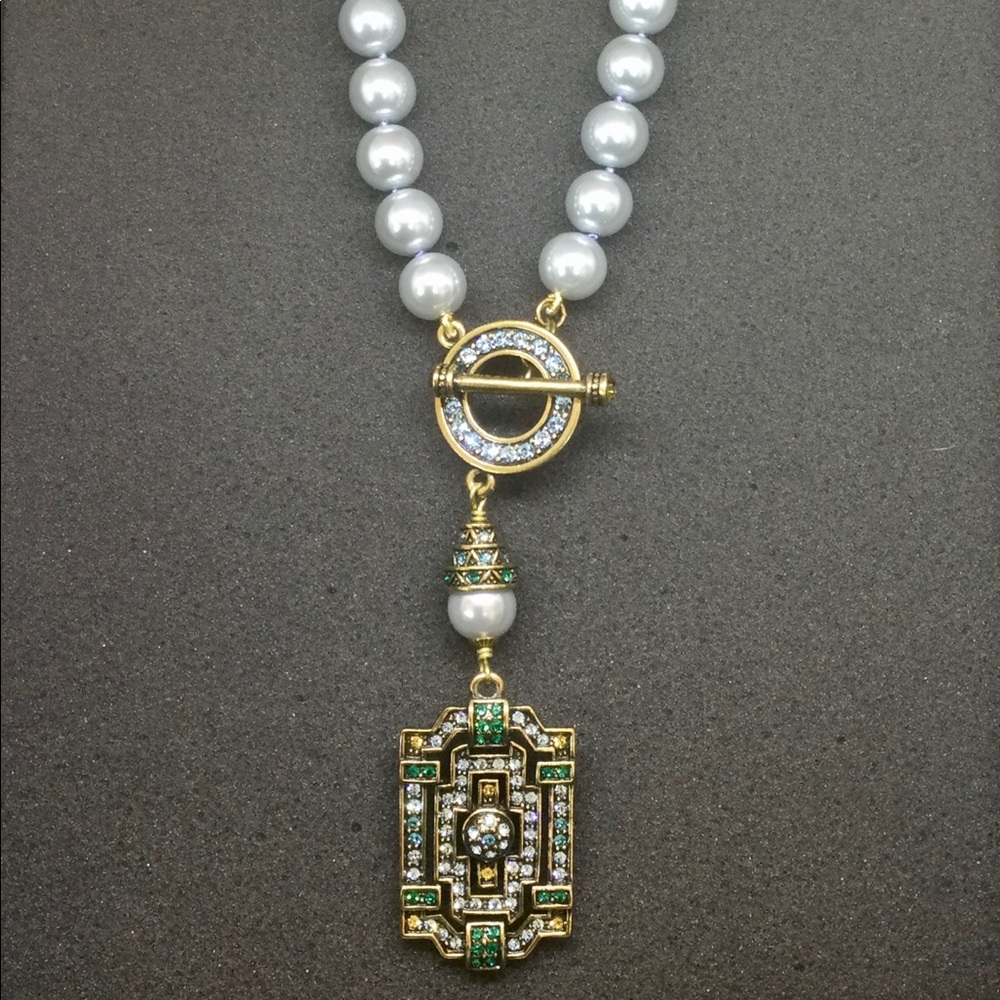 NEW Heidi Daus Grey Pearl Crystal Toggle Necklace